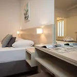 Adria Mare I Μακάρσκα