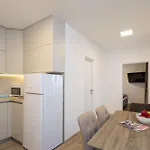 Adria Mare I Μακάρσκα